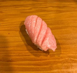 トロ　Fatty tuna